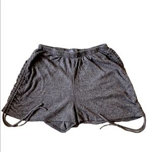 Athletic women ajustable shorts size M from gaze